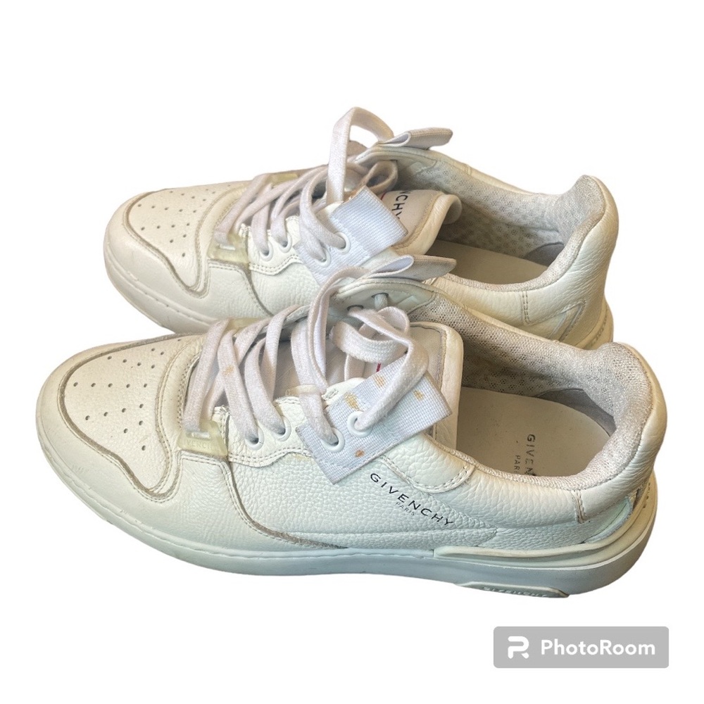 GIVENCHY White Wing Low Sneakers